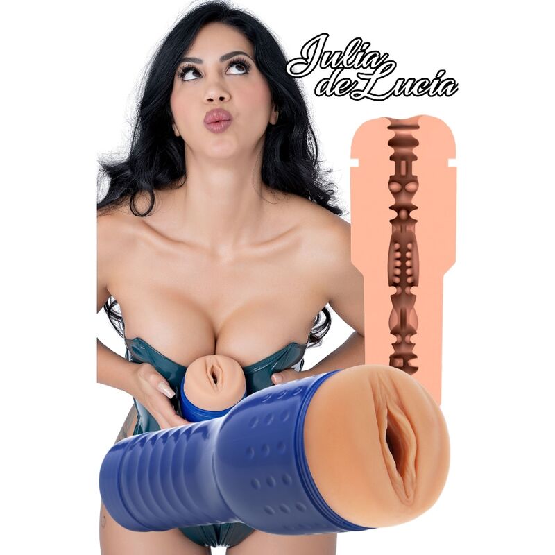 PRIVATE - JULIA DE LUCIA PORNOSTAR PUSSY MASTURBATOR - Sexotim