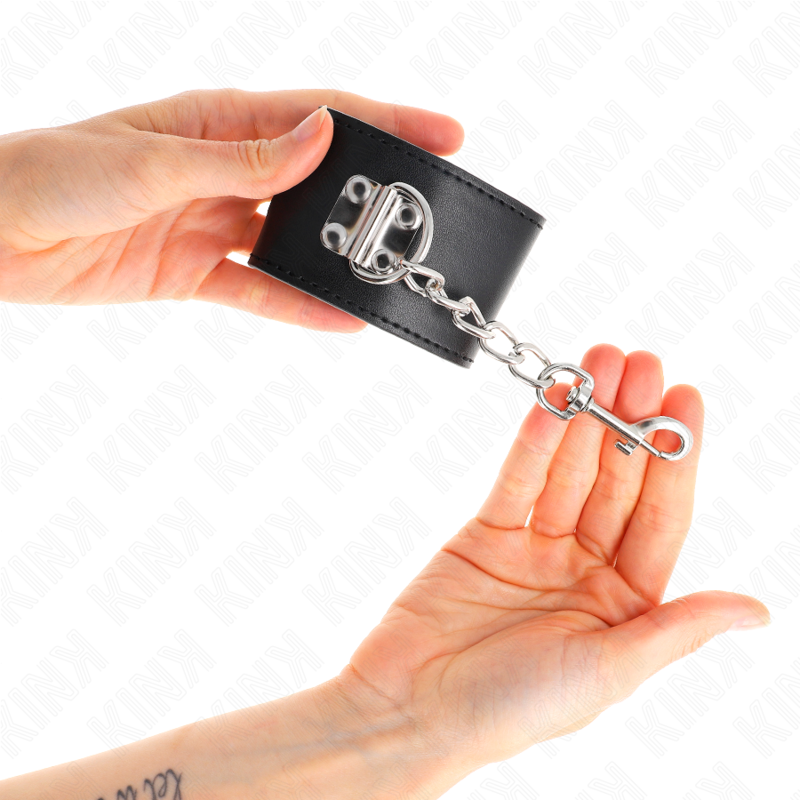 KINK - HANDGELENKFESSELN MIT VORHÄNGESCHLOSS VERSCHLUSS SCHWARZ VERSTELLBAR 16-23 CM X 5,5 CM - Sexotim