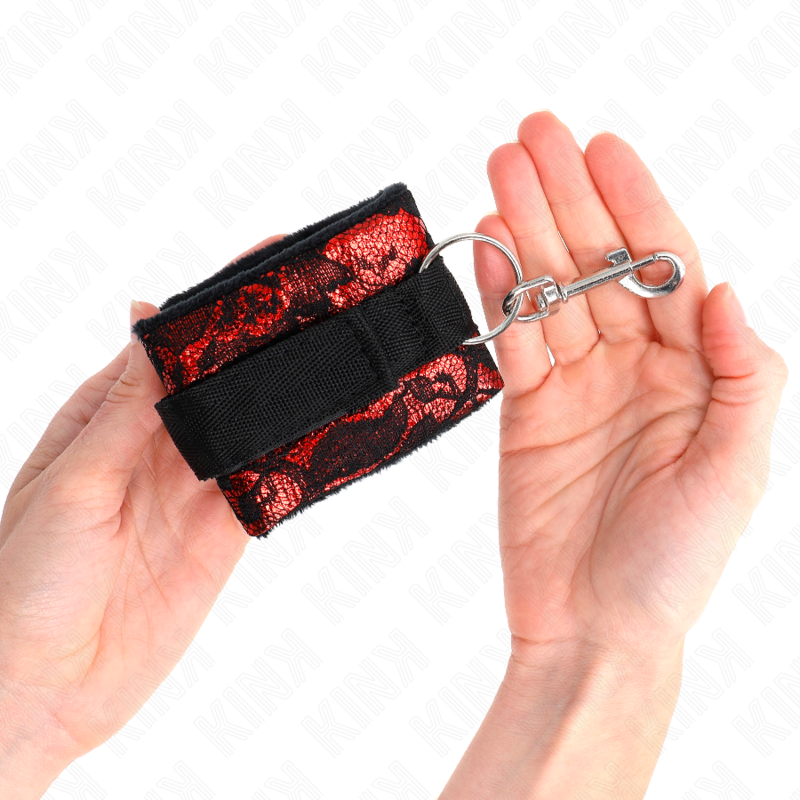 KINK - SCANDAL HANDGELENKSFESSELN ROT-SCHWARZ - Sexotim