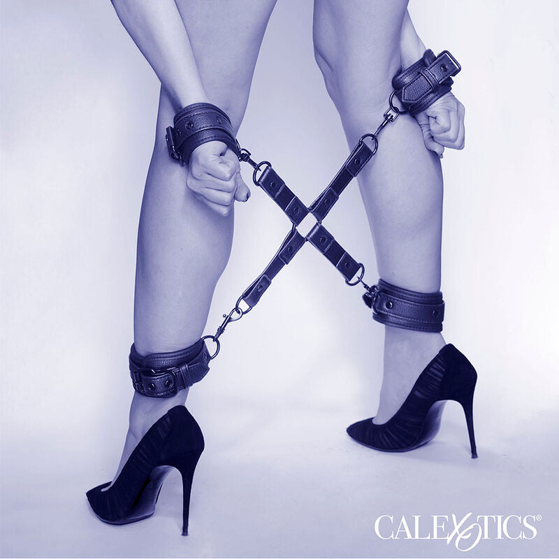 CALEXOTICS - NOCTURNAL HOG TIE CONNECTOR CUERO VERSTELLBAR SCHWARZ - Sexotim